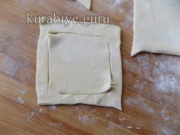 Тістечка з полуницею та масляно-заварним кремом