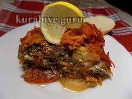 Рыба тушеная с луком и морковью