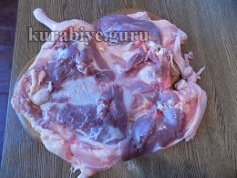 Утка по-царски, фаршированная блинами и клюквой