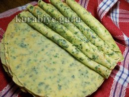 Утка по-царски, фаршированная блинами и клюквой