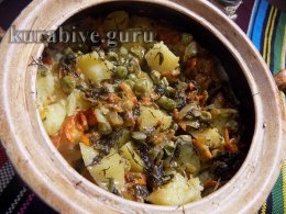 Курица тушеная с картофелем в сметанном соусе