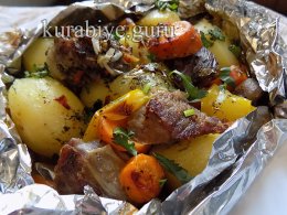 Говядина с овощами, запечённая в фольге 