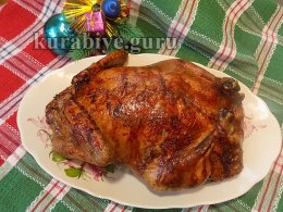 Утка по-царски, фаршированная блинами и клюквой