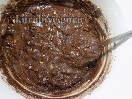 Шоколадно-апельсиновый кекс с орехами