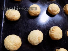 Закусочные пирожные с салатом из крабовых палочек
