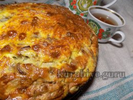 Наливной пирог с курицей и грибами