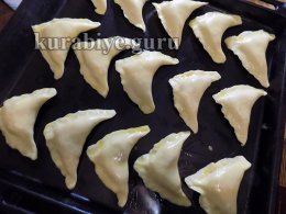 Пирожки закусочные с копчёной рыбой