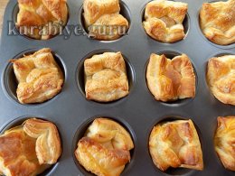 Закусочные корзинки с курицей и клюквенным джемом
