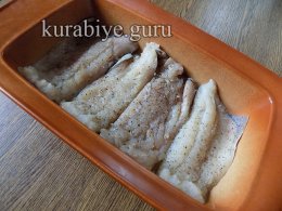Минтай запечённый под сырно-чесночной шубкой