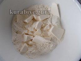 Кифлыки с повидлом на вине