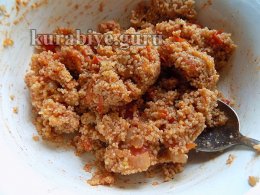 Хрустящая лепёшка из кускуса с томатами