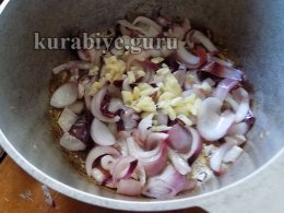 Свинина по-мексикански с фасолевым салатом