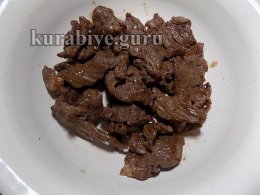Паста с грибами и говядиной в сливочном соусе