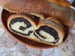 Маковый рулет в пергаменте