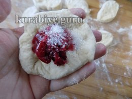 Вареники на пару з вишнями 