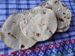Рыбные тако с огуречной сальсой