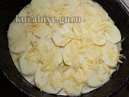 Картофельный гратен с запечённой курицей