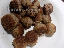 Фрикадельки с булгуром по-мароккански