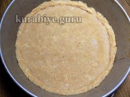 Йогуртовый пирог с малиновым кули 