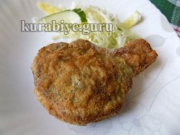 Свиная котлета с сырной начинкой