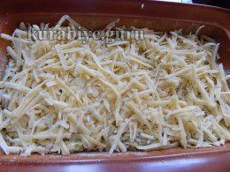 Запеканка из риса с кабачком и жареной скумбрией