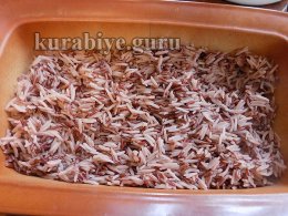 Куриная грудка в сливочном соусе с красным рисом