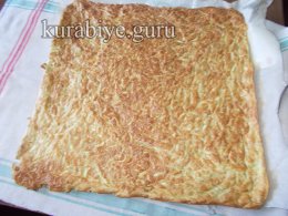 Закусочний рулет із кабачків з грибами