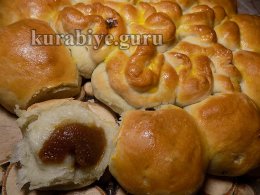 Пирог из булочек с повидлом