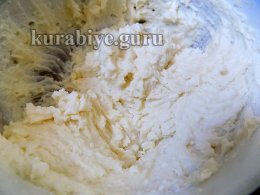 Взбиваем крем из маскарпоне