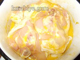 Курица под грибным соусом