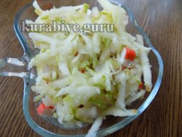 Слой из кислого яблока