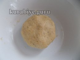 Замешиваем мягкое тесто 