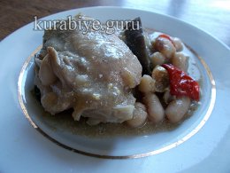 Жаркое из курицы с фасолью и баклажанами
