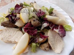 Салат из курицы с грушами