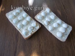Часникова чіабата Капрезе 