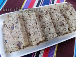 Паштет печінковий запечений з чорносливом