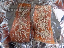 Запекаем лосось в духовке 