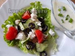 Средиземноморский салат с курицей