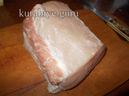 Мясной рулет из свинины с начинкой