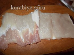 Мясной рулет из свинины с начинкой