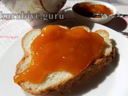 Персиковий джем з ананасом