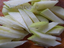 Куриный салат с виноградом и яблоками