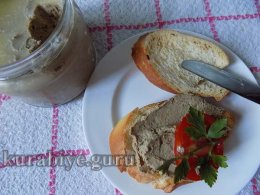 Паштет из куриной печени с карамелизированным луком