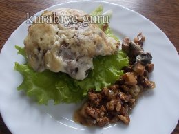 Жаркое в горшочках с курицей и грибами