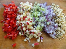 Гренки с тунцом и яблоками
