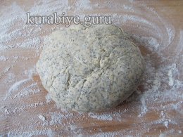 Маковые коржики на сметане