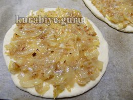 Лепёшки с луком постные 