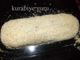 Рулет из рыбы с яйцом и луком