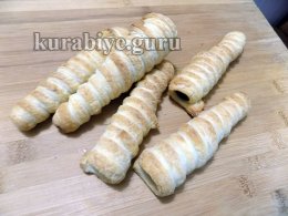 Трубочки с малиново-лимонным муссом