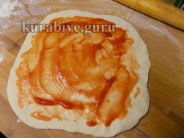 Тройная пицца кальцоне 